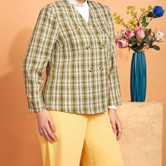 3/$28❤️SHEIN Modely Plus Size Tartan Double breasted jacket - Picture 5 of 5